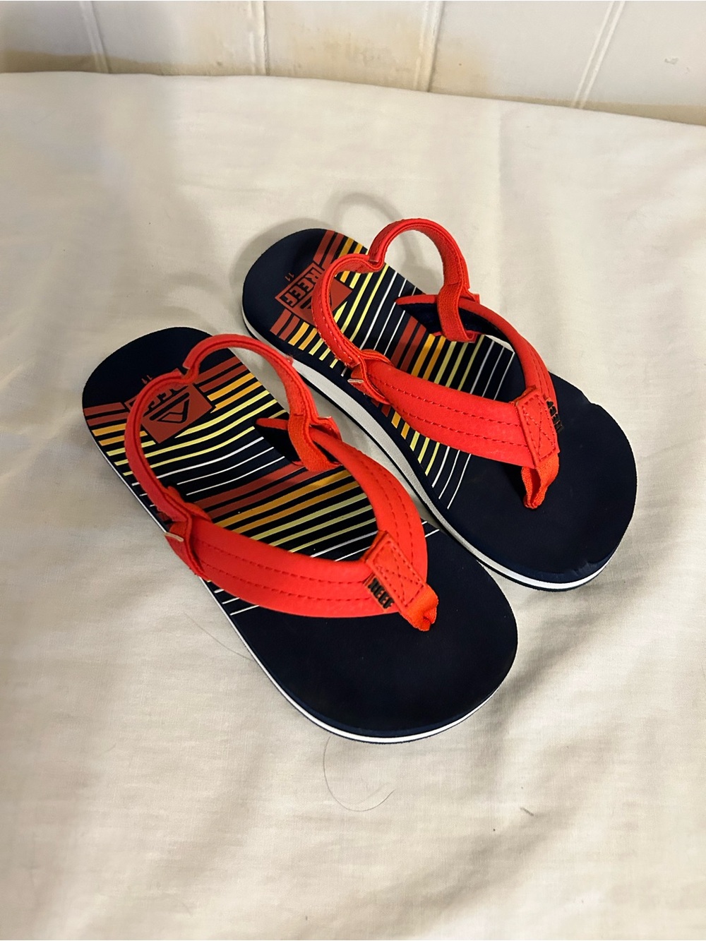 New Reef Little Ahi Flip Flops/Toddler Size 11/Sunset 45